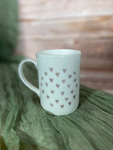 Load image into Gallery viewer, Myg Calonnau &#39;MAM&#39; Heart Mug