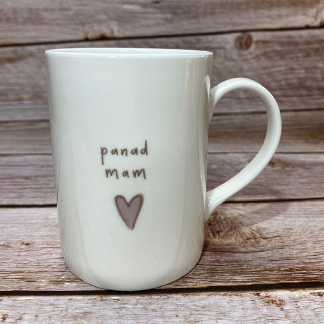 Myg Calonnau 'MAM' Heart Mug