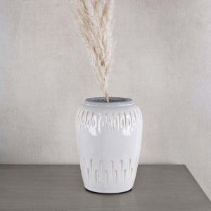 Natural vase with grey rim