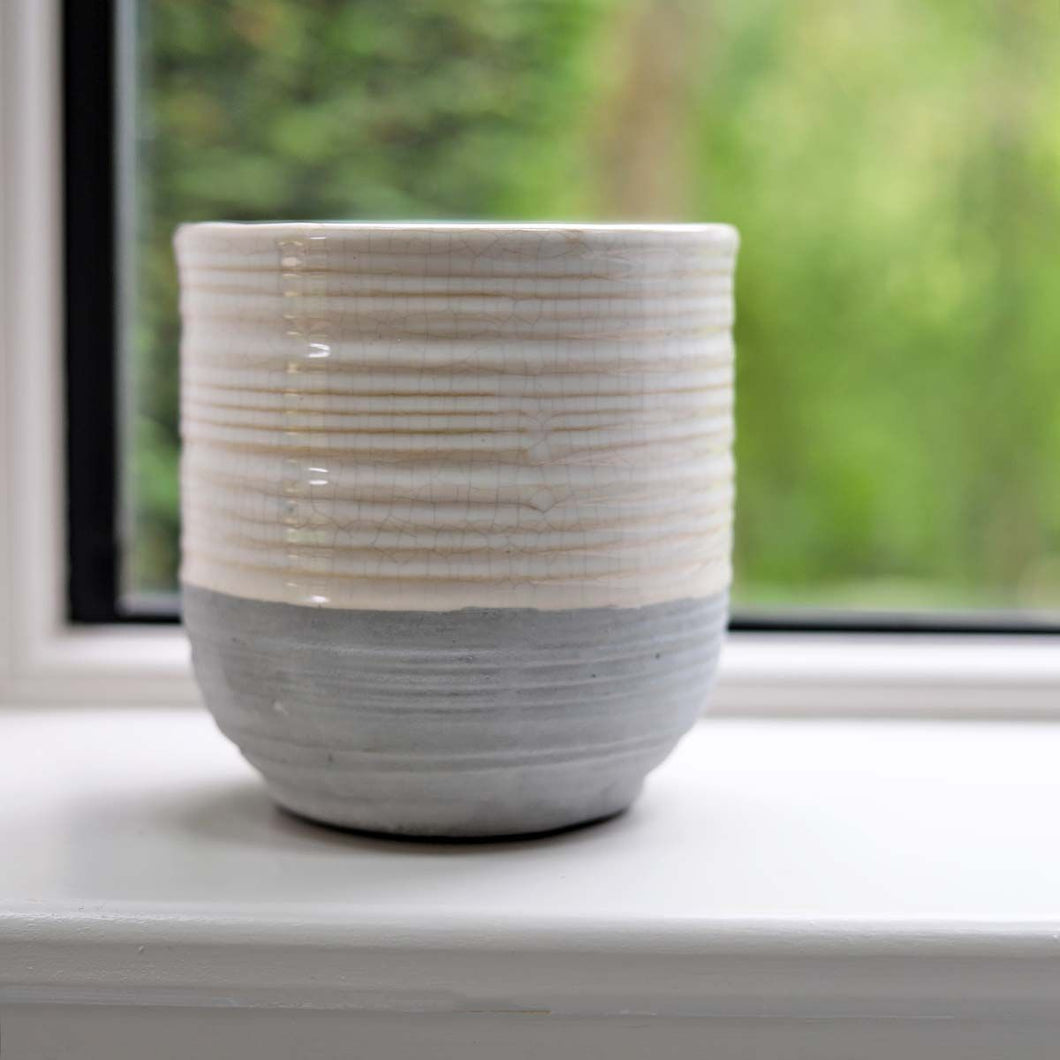 Off White Terrain Pot